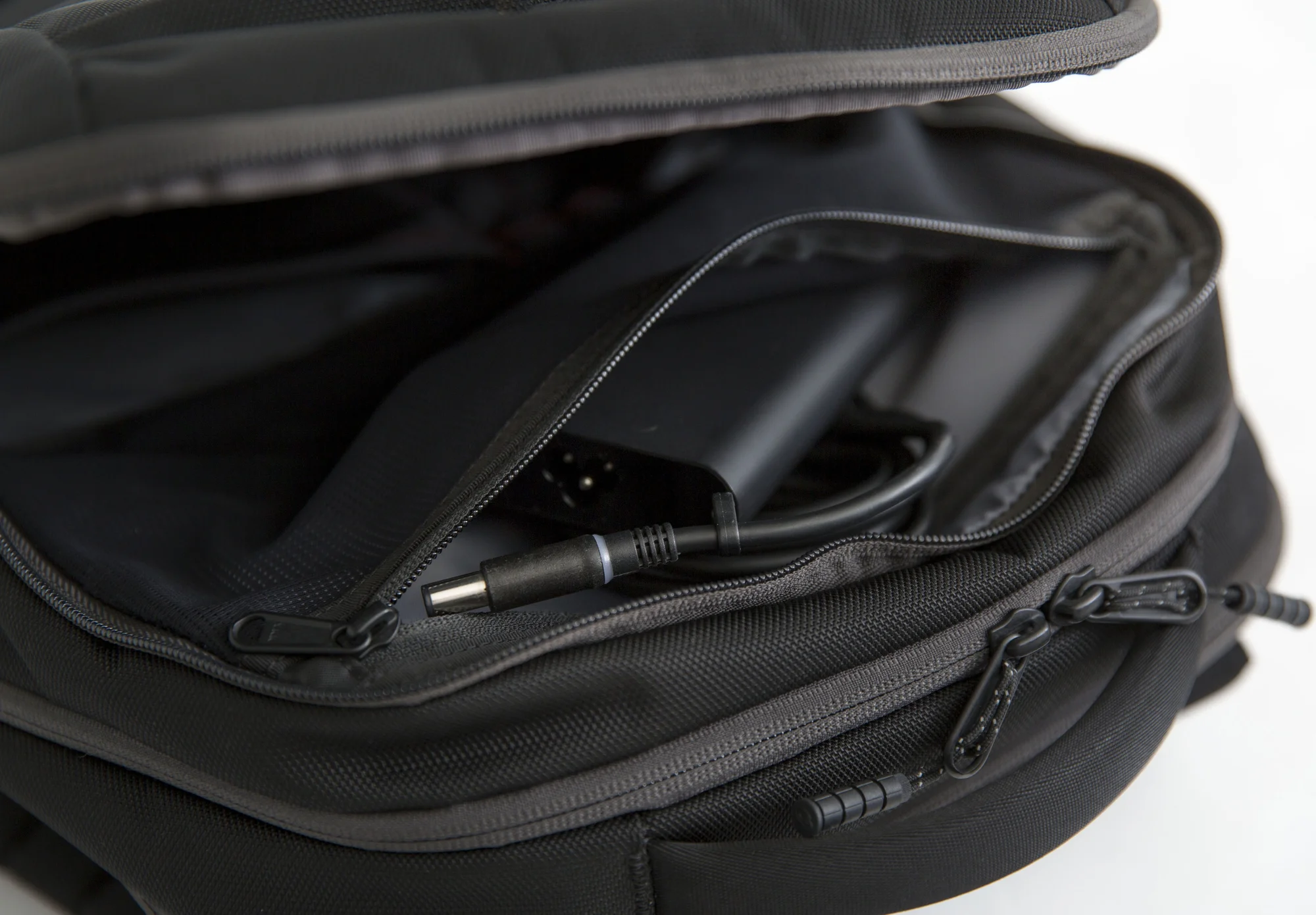 15.6❞ Рюкзак для ноутбука Dell Timbuk2, Black | Xstore.md photo 1