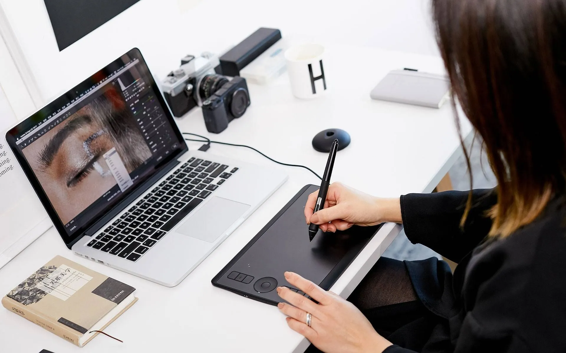 Tabletă grafică Wacom Intuos Pro S PTH-460 în Moldova - xstore.md photo 4